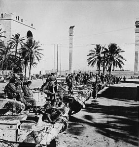 l'arrivo degli inglesi a Tripoli, nel gennaio del 1943