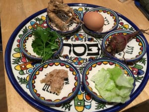 piatto del Seder